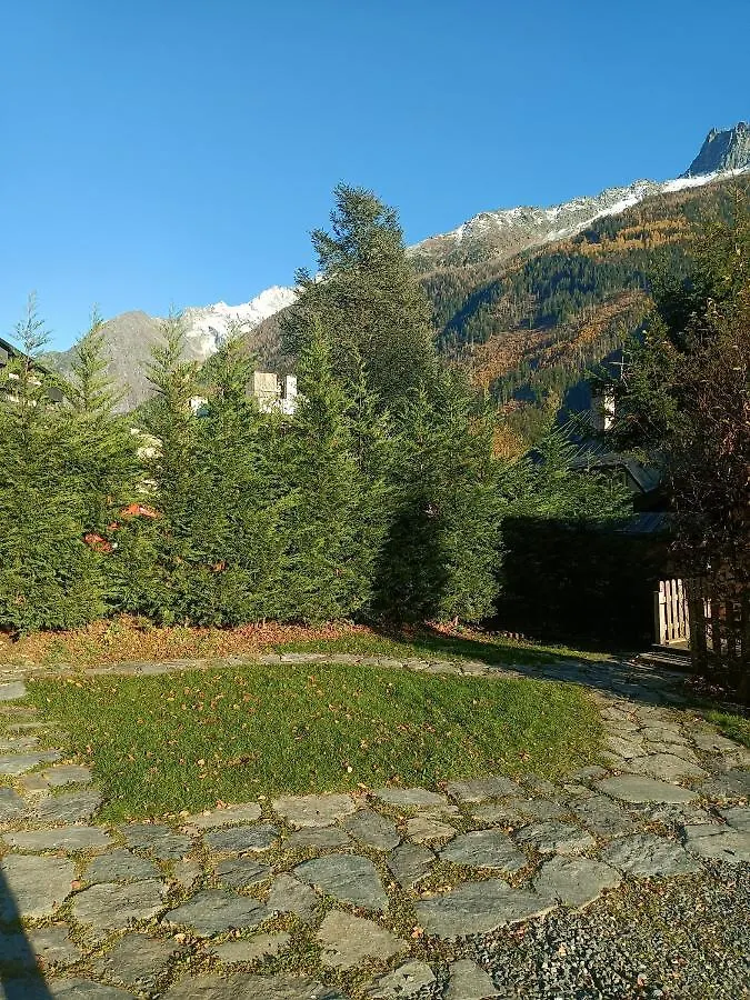 Three Bedroomed Chalet Apartment Chamonix France