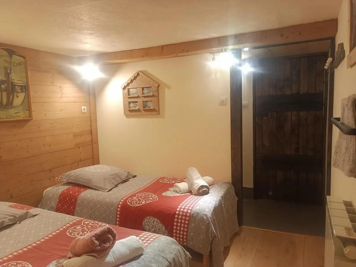 Three Bedroomed Chalet Apartment Chamonix