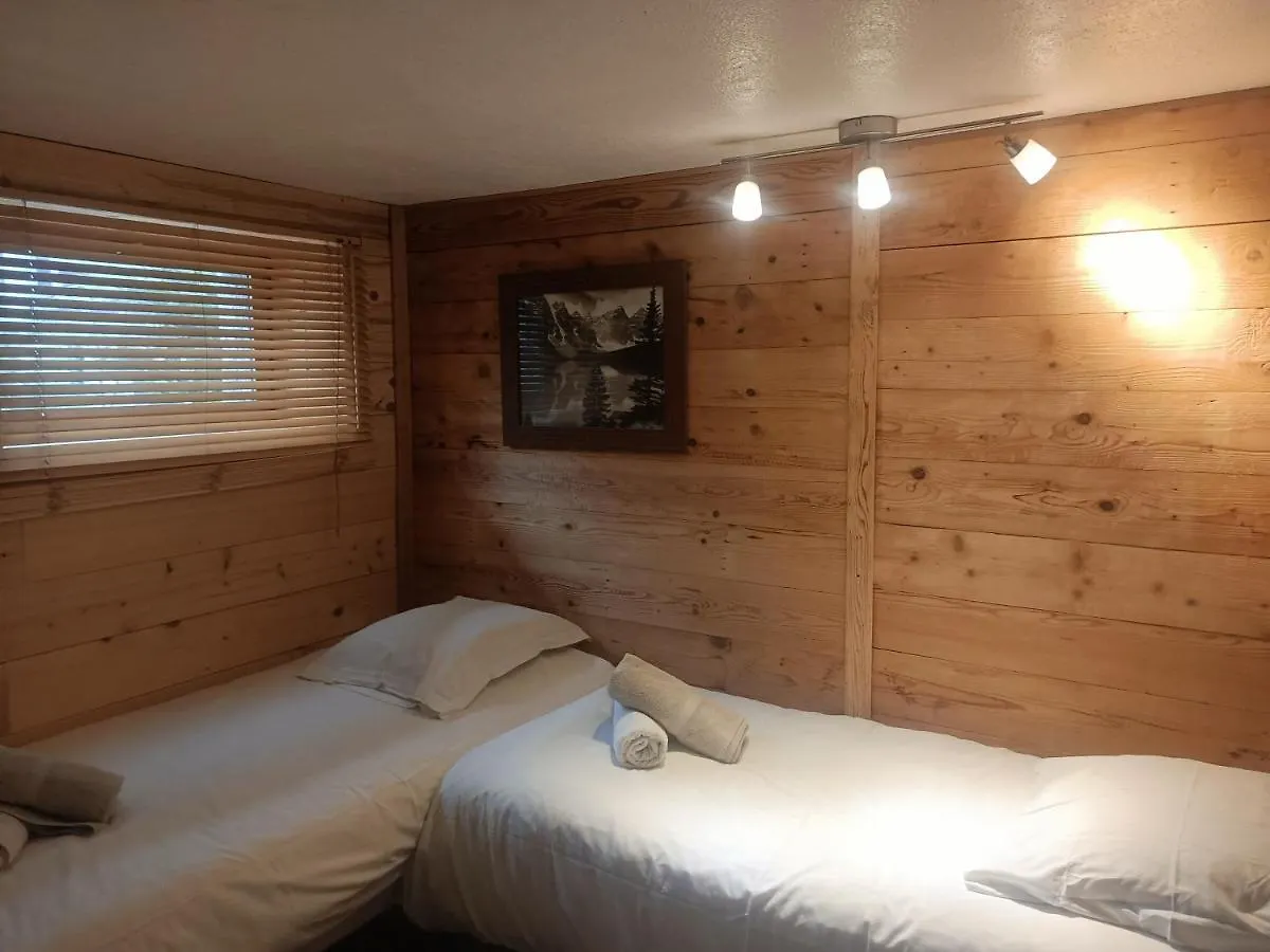 Three Bedroomed Chalet Apartment Chamonix 0*,